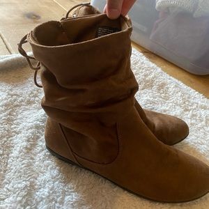Brown boots